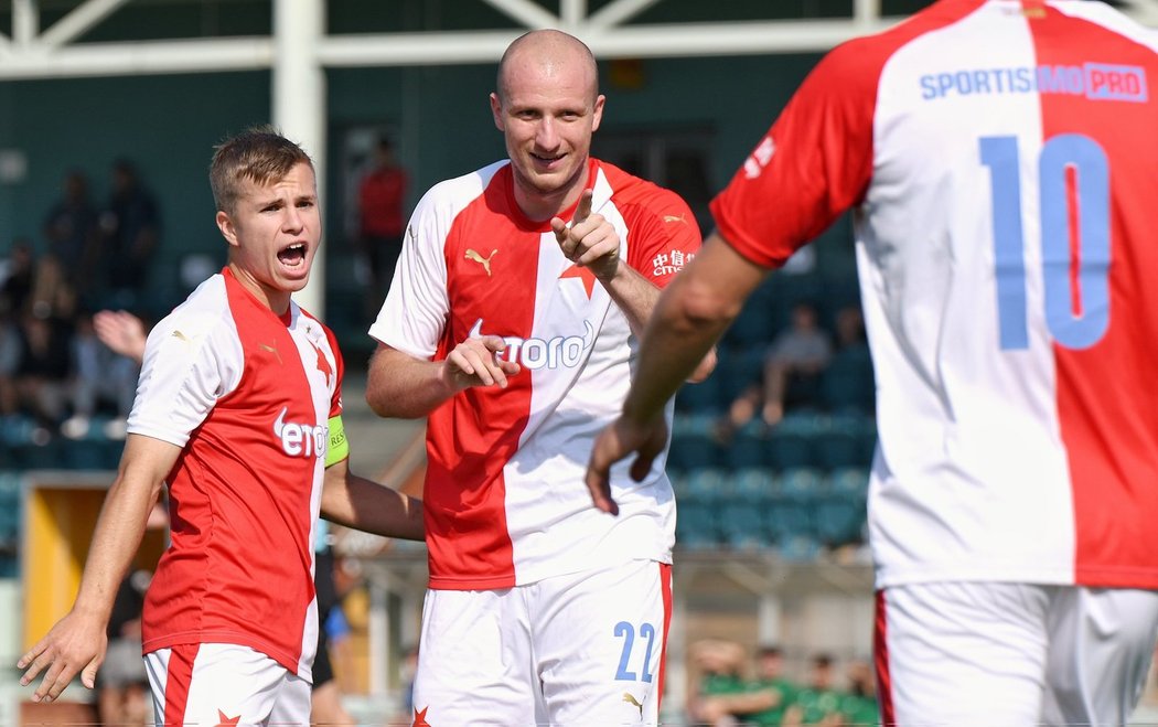 Michael Krmenčík nasázel za béčko Slavie hattrick za poločas proti Sokolovu