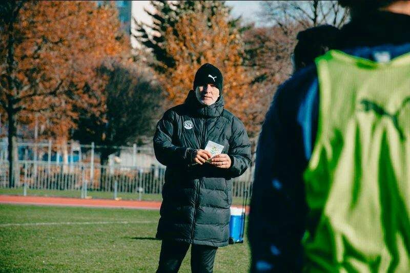 Žádný beton, tlak na vedení, minimum spánku. Co čekat od Skuhravého ve Slovácku? Žádný beton, tlak na vedení, minimum spánku. Co čekat od Skuhravého ve Slovácku?