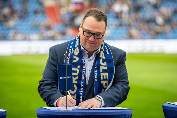 Ostravský primátor o Baníku: Pořád věřím v zázrak. Ovlivnil by sestup výstavbu Bazalů? Ostravský primátor o Baníku: Pořád věřím v zázrak. Ovlivnil by sestup výstavbu Bazalů?