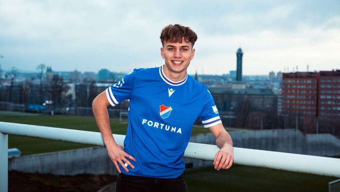 Šancl napotřetí konečně v Baníku: Jestli bych klukům doporučil Slavii? Ty kráso... Šancl napotřetí konečně v Baníku: Jestli bych klukům doporučil Slavii? Ty kráso...