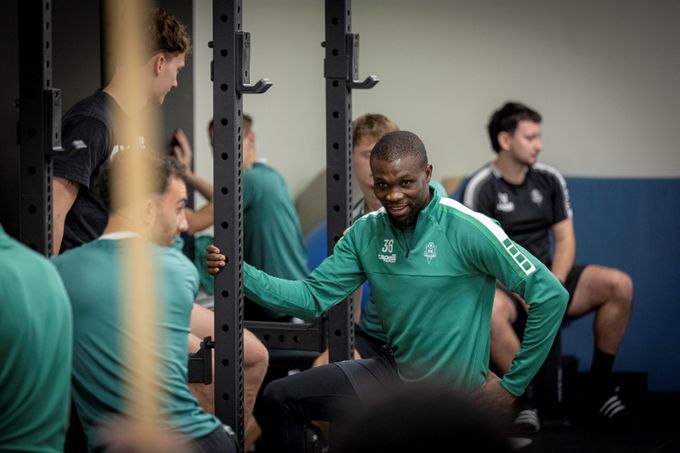 Okeke udělal progres, na Spartu ale (zatím) málo. Expert: Musí se dostat na jinou úroveň Okeke udělal progres, na Spartu ale (zatím) málo. Expert: Musí se dostat na jinou úroveň