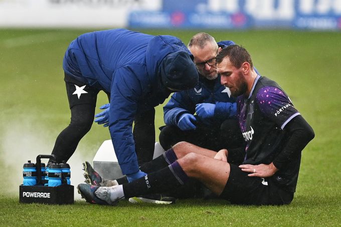 Starosti Slavie: Douděra se zranil, poprvé nehrál Provod. Nejlepší hráč ligy, říká Bořil Starosti Slavie: Douděra se zranil, poprvé nehrál Provod. Nejlepší hráč ligy, říká Bořil