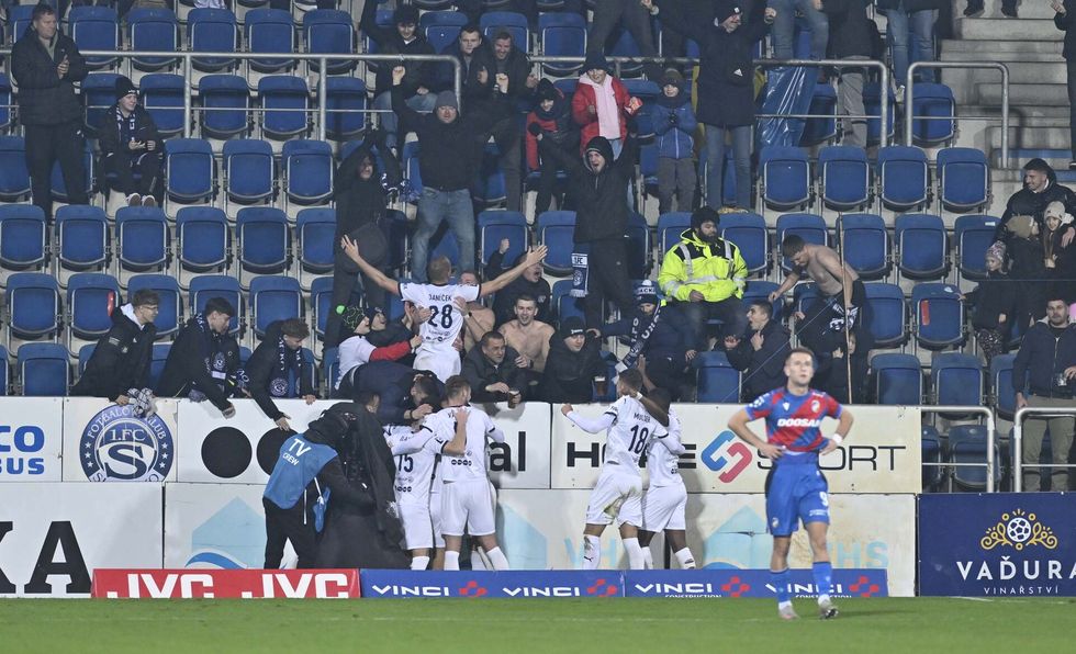 Slovácko - Plzeň 3:0. Skuhravého tým šokoval Viktorii! Gól dal i Petržela, neslavil Slovácko - Plzeň 3:0. Skuhravého tým šokoval Viktorii! Gól dal i Petržela, neslavil