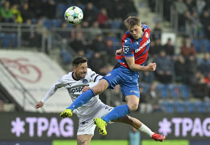 Upřímný Červ o hře Plzně: Absolutní chaos! Hrozný. Čekal Slovácko bez útočníka Upřímný Červ o hře Plzně: Absolutní chaos! Hrozný. Čekal Slovácko bez útočníka