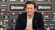 Tomáš Rosický je sportovním ředitelem pražské Sparty. V květnu 2025 byl hospitalizován na JIP kvůli problémům se srdcem. Tomáš Rosický je sportovním ředitelem pražské Sparty. V květnu 2025 byl hospitalizován na JIP kvůli problémům se srdcem.