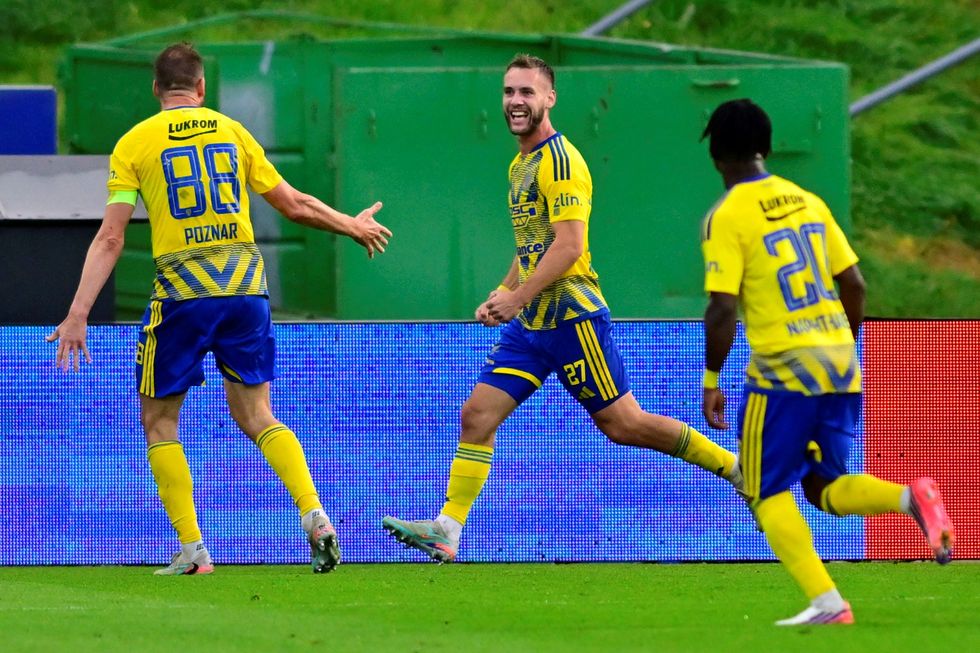 ONLINE: Sigma hostí Zbrojovku. Zlín vybojoval bod na Artisu, Liberec porazil Pardubice ONLINE: Sigma hostí Zbrojovku. Zlín vybojoval bod na Artisu, Liberec porazil Pardubice