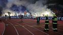 Kvůli kouři z dýmovnic fanoušků Baníku byl zápas s Jabloncem na několik minut přerušen