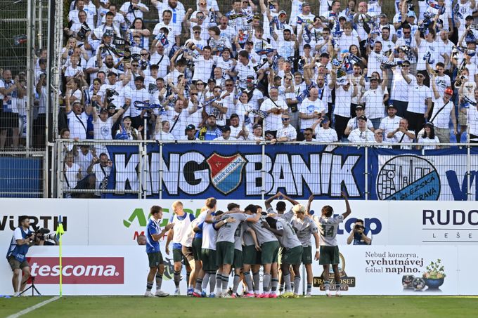 ONLINE: Teplice - Bohemians 2:1. Pražané po trefě Almásiho snižují, Baník vede ve Zlíně ONLINE: Teplice - Bohemians 2:1. Pražané po trefě Almásiho snižují, Baník vede ve Zlíně