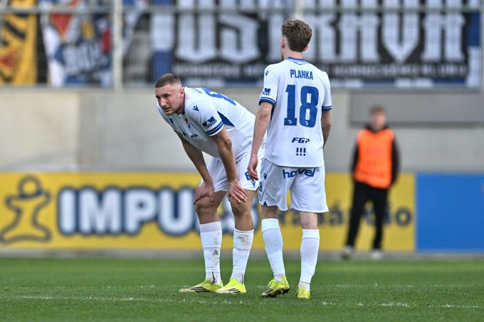ONLINE: Karviná - Baník. Slezské derby v semifinále poháru, kdo postoupí do finále? ONLINE: Karviná - Baník. Slezské derby v semifinále poháru, kdo postoupí do finále?