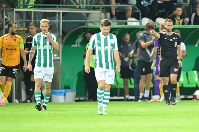 Kozel i Veselý se mýlí: Ruka a správný zásah VARu. Slova o komisi jsou však pravdivá Kozel i Veselý se mýlí: Ruka a správný zásah VARu. Slova o komisi jsou však pravdivá