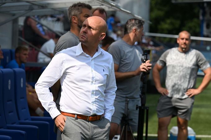 Boleslav poprvé bez Macka: důvěra v Zíku, režisér se hledá. Roman má odvahu, říká Majer Boleslav poprvé bez Macka: důvěra v Zíku, režisér se hledá. Roman má odvahu, říká Majer