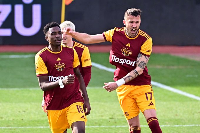 ONLINE: Dukla - Jablonec 2:0. Boleslav vede proti Pardubicím, Baník hraje s Hradcem ONLINE: Dukla - Jablonec 2:0. Boleslav vede proti Pardubicím, Baník hraje s Hradcem