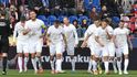 Fotbalisté Hradce Králové se radují z úvodní branky utkání v Plzni, prosadil se Ondřej Mihálik