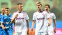 Pavel Kadeřábek a Roman Macek v debatě po konci prvního poločasu v Mladé Boleslavi