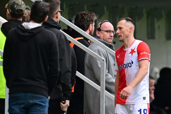 Bořil a trest. Co hrozí kapitánovi Slavie? Přitížit u komise může dovětek k sudímu Bořil a trest. Co hrozí kapitánovi Slavie? Přitížit u komise může dovětek k sudímu