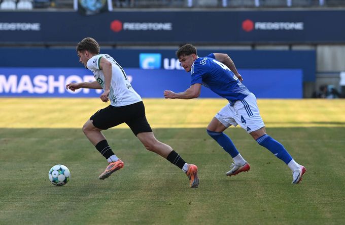 Fotbalový skandál ONLINE: etická komise vyšetřuje obránce Sigmy, zastavila mu činnost Fotbalový skandál ONLINE: etická komise vyšetřuje obránce Sigmy, zastavila mu činnost