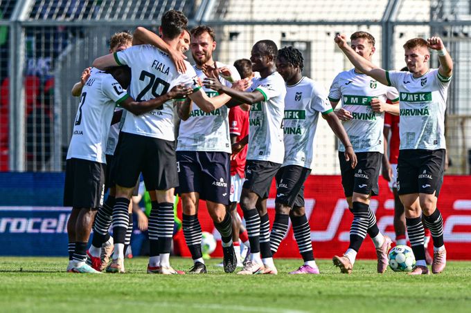 ONLINE: Prodloužení v obou zápasech play off o umístění, blíž postupu Sigma a Karviná ONLINE: Prodloužení v obou zápasech play off o umístění, blíž postupu Sigma a Karviná