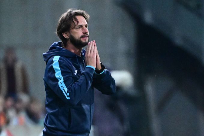 Jarolím k odchodům: Asi se rozloží mezi dvě přestupní období. S Prebslem počítáme Jarolím k odchodům: Asi se rozloží mezi dvě přestupní období. S Prebslem počítáme