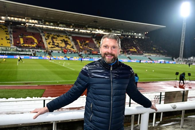 Se Spartou jsme napsali tečku, říká Hašek. Projekt Dukla začal v hospodě, sestup by… Se Spartou jsme napsali tečku, říká Hašek. Projekt Dukla začal v hospodě, sestup by…