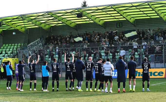 Slovácko seklo i Karvinou. Dojatý Skuhravý: Jsem životní romantik, jako spasitel se necítím Slovácko seklo i Karvinou. Dojatý Skuhravý: Jsem životní romantik, jako spasitel se necítím
