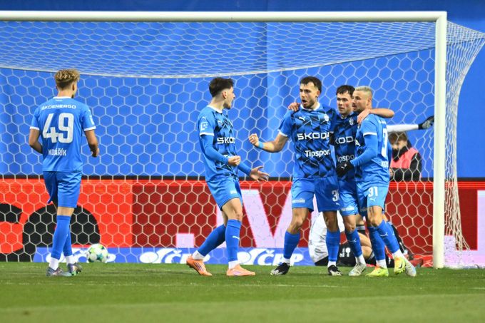 Za Boleslav pálí nečekané tváře, chvála od trenéra: Ale výkony střídají Za Boleslav pálí nečekané tváře, chvála od trenéra: Ale výkony střídají