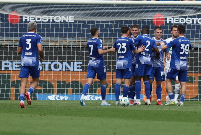 ONLINE: Olomouc - Karviná 2:0. Sigma míří na sedmé místo, trefili se Sturm a Baráth ONLINE: Olomouc - Karviná 2:0. Sigma míří na sedmé místo, trefili se Sturm a Baráth