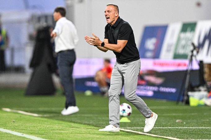 Jablonec si zvyká na Evropu: dvojičky pro rotaci i železní držáci. Nečekaná hvězda? Suchan Jablonec si zvyká na Evropu: dvojičky pro rotaci i železní držáci. Nečekaná hvězda? Suchan