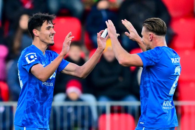 ONLINE: Liberec na Dukle může dotáhnout Jablonec, Zlín se pokouší zlomit sérii proher ONLINE: Liberec na Dukle může dotáhnout Jablonec, Zlín se pokouší zlomit sérii proher