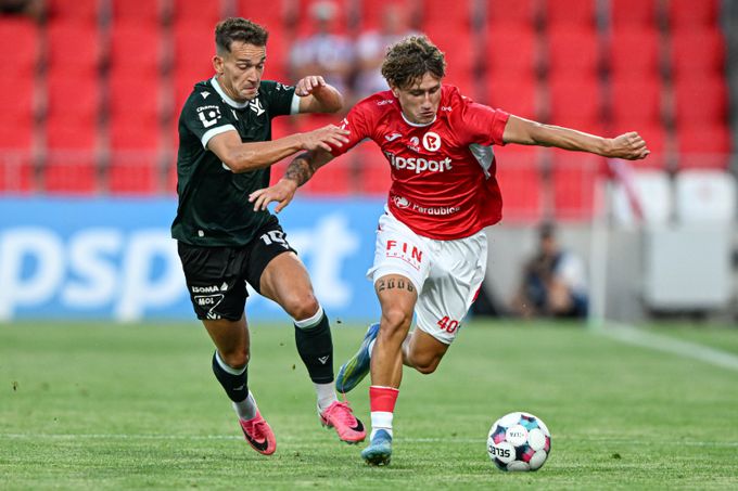 Pardubický Boledovič vyhlíží střet se Slavií: Je škoda, že to nedokáže postavit na mladých Pardubický Boledovič vyhlíží střet se Slavií: Je škoda, že to nedokáže postavit na mladých