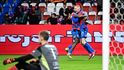 Václav Jemelka oslavuje gól proti Dukle