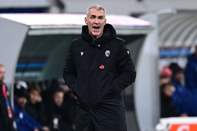 Hyský po porážce Plzně: Jsem nespokojený. Slavia válčila a uspěla jednoduchou hrou Hyský po porážce Plzně: Jsem nespokojený. Slavia válčila a uspěla jednoduchou hrou