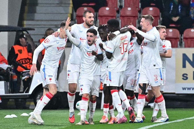 ONLINE: Plzeň - Slavia 0:1. Rychlý brejk, Sanyang posílá hosty do vedení ONLINE: Plzeň - Slavia 0:1. Rychlý brejk, Sanyang posílá hosty do vedení