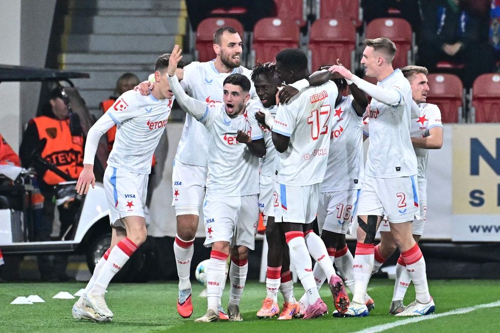 Plzeň - Slavia 3:5. Šlágr plný emocí a gólů! Zářil Chorý, Pražané jdou na první místo Plzeň - Slavia 3:5. Šlágr plný emocí a gólů! Zářil Chorý, Pražané jdou na první místo