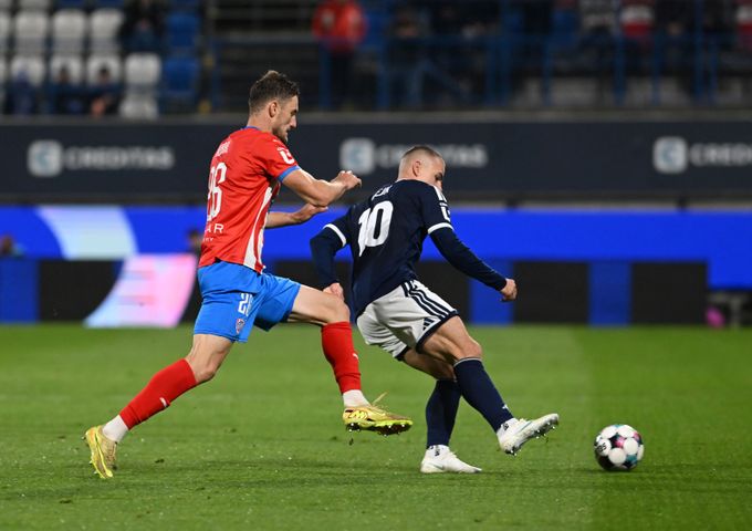 ONLINE: Olomouc - Zbrojovka 2:0. Zlín vybojoval bod na Artisu, Liberec porazil Pardubice ONLINE: Olomouc - Zbrojovka 2:0. Zlín vybojoval bod na Artisu, Liberec porazil Pardubice
