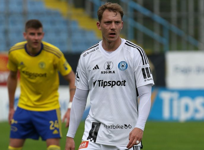 Lukáš Juliš se po dlouhém zranění postupně vrací, dvakrát naskočil za béčko Sigmy ve druhé lize Lukáš Juliš se po dlouhém zranění postupně vrací, dvakrát naskočil za béčko Sigmy ve druhé lize