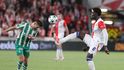 Zákrok Angeho N'Guessana na Václava Pilaře