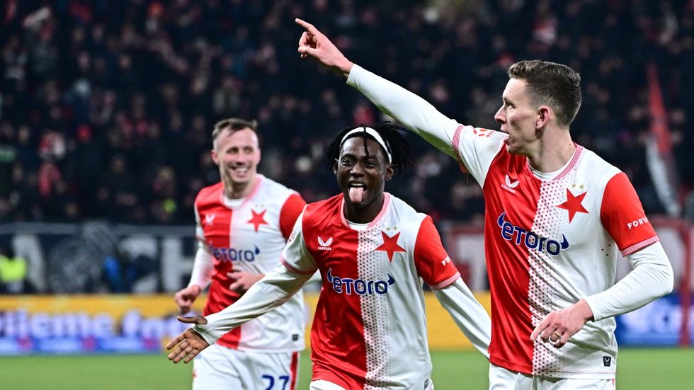 Lukáš Provod slaví svůj gól ve vršovickém derby