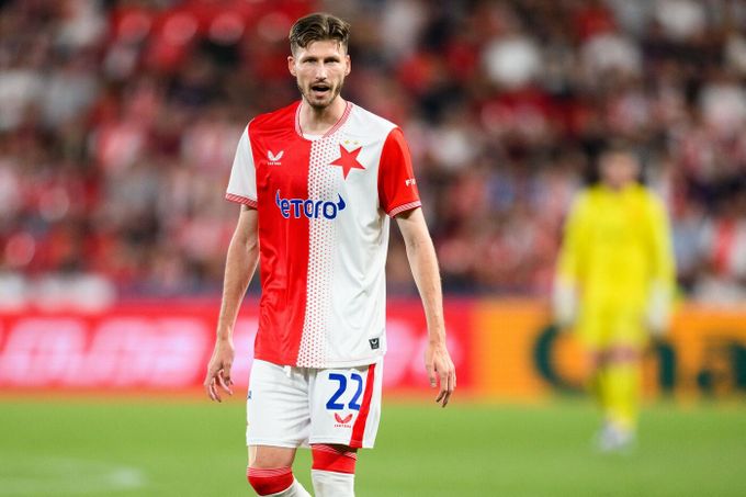 Vorlický míří ze Slavie do Zbrojovky. Přijít má i česká posila z Lotyška Vorlický míří ze Slavie do Zbrojovky. Přijít má i česká posila z Lotyška