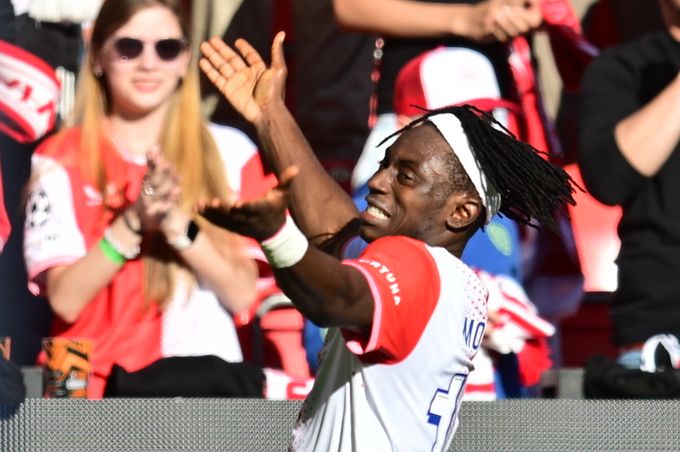 Slavia zase na koni, prohra Sparty a Baník u dna. Jak vypadal finiš před nadstavbou Slavia zase na koni, prohra Sparty a Baník u dna. Jak vypadal finiš před nadstavbou