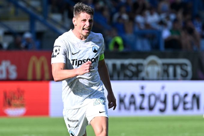 Sako pro legendy, pila od manželky, vila s wellnessem... Mám to rád, smál se Masopust Sako pro legendy, pila od manželky, vila s wellnessem... Mám to rád, smál se Masopust