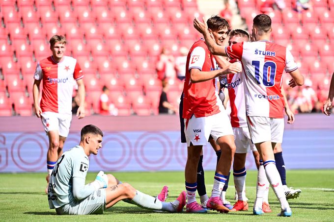 Slavia - Slovácko 5:1. Obhájce začal suverénně, dvakrát se trefili Chytil a Nowak Slavia - Slovácko 5:1. Obhájce začal suverénně, dvakrát se trefili Chytil a Nowak