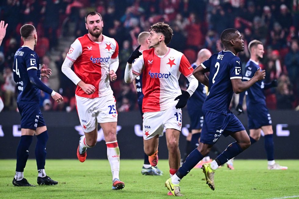 ONLINE: Slavia - Slovácko 1:0. Chytil otevírá skóre z penalty ONLINE: Slavia - Slovácko 1:0. Chytil otevírá skóre z penalty