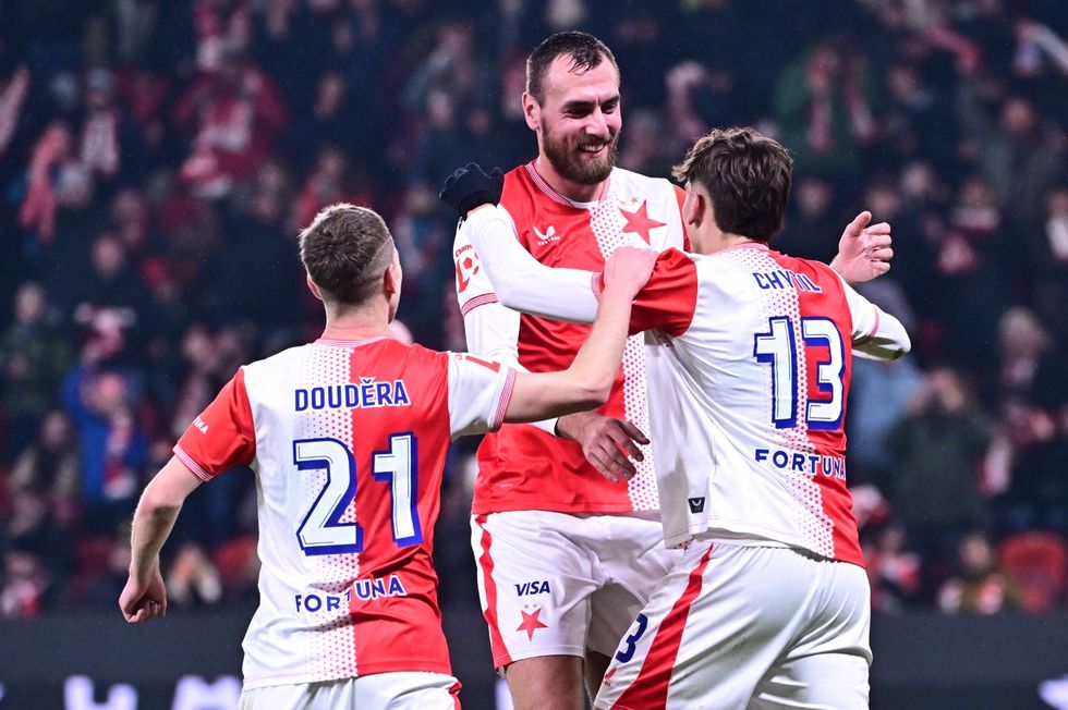 ONLINE: Slavia - Slovácko 1:0. Chytil otevírá skóre z penalty ONLINE: Slavia - Slovácko 1:0. Chytil otevírá skóre z penalty