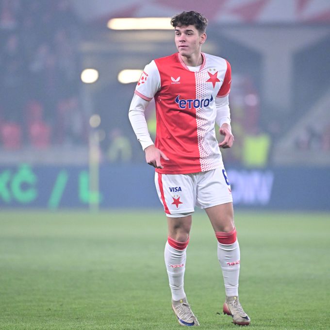 ONLINE: Slavia - Slovácko 0:0. Holeš po zranění zpět v základu, debut pro odchovance ONLINE: Slavia - Slovácko 0:0. Holeš po zranění zpět v základu, debut pro odchovance