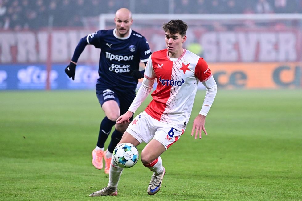 ONLINE: Slavia - Slovácko 0:0. Holeš po zranění zpět v základu, debut pro odchovance ONLINE: Slavia - Slovácko 0:0. Holeš po zranění zpět v základu, debut pro odchovance