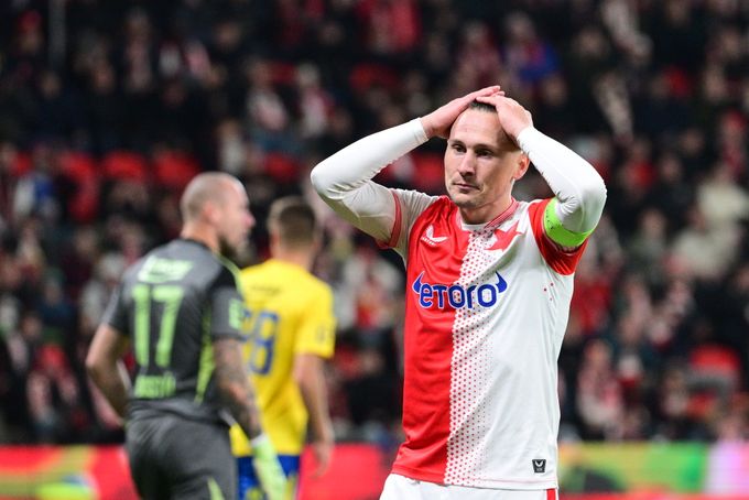 Slavia v datech oproti mistrovské sezoně: nepřesné pasy, menší šance, horší soubojovost Slavia v datech oproti mistrovské sezoně: nepřesné pasy, menší šance, horší soubojovost