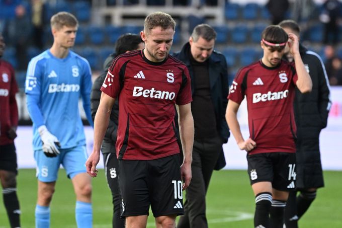 Rekordní defenzivní kolo: největšími viníky Sparta a Slavia. Drobná pochvala pro... Rekordní defenzivní kolo: největšími viníky Sparta a Slavia. Drobná pochvala pro...