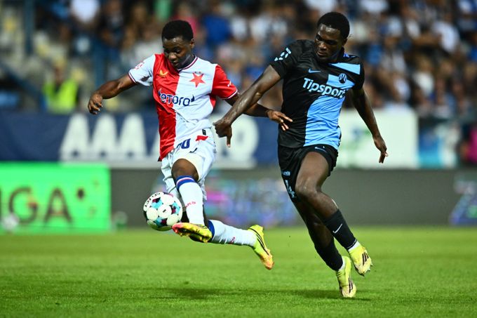 Liberec – Slavia 1:1. První zaváhání sešívaných, Slovan herně lepší. Chorý odehrál 30 minut Liberec – Slavia 1:1. První zaváhání sešívaných, Slovan herně lepší. Chorý odehrál 30 minut