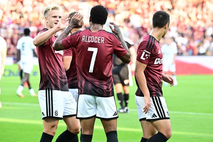 Je pro Spartu Evropa lehčí? V lecčems trefný názor, ale trenér to nesmí přiznat Je pro Spartu Evropa lehčí? V lecčems trefný názor, ale trenér to nesmí přiznat