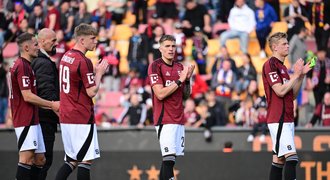 Zklamání na Spartě: Panák šel do kolen, posila na tribuně. Splnili jsme malý cíl, řekl kouč Zklamání na Spartě: Panák šel do kolen, posila na tribuně. Splnili jsme malý cíl, řekl kouč